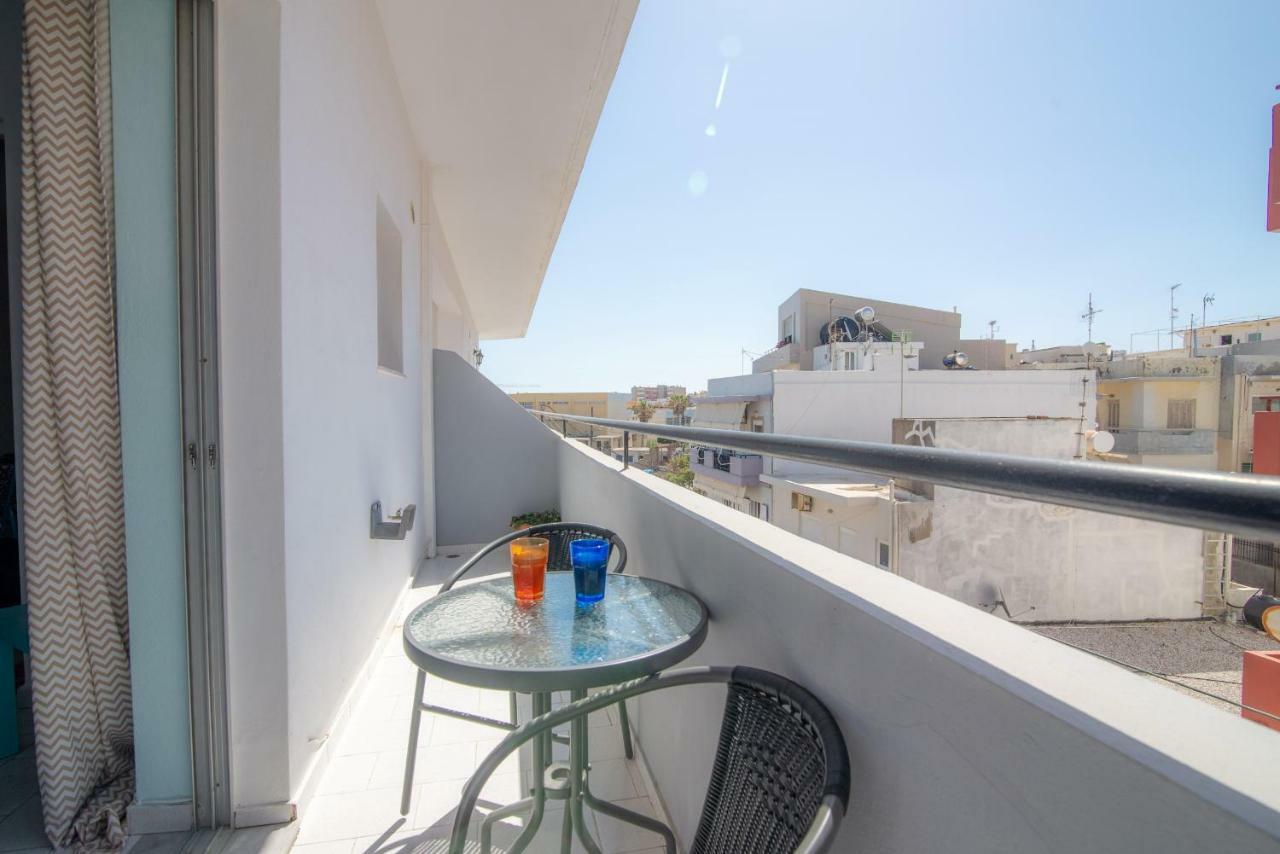 3Rd Floor Apartment Next To The Beachfront Heraklion  ภายนอก รูปภาพ